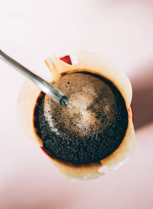 Hario - Ceramic Coffee Dripper V60-02 - White